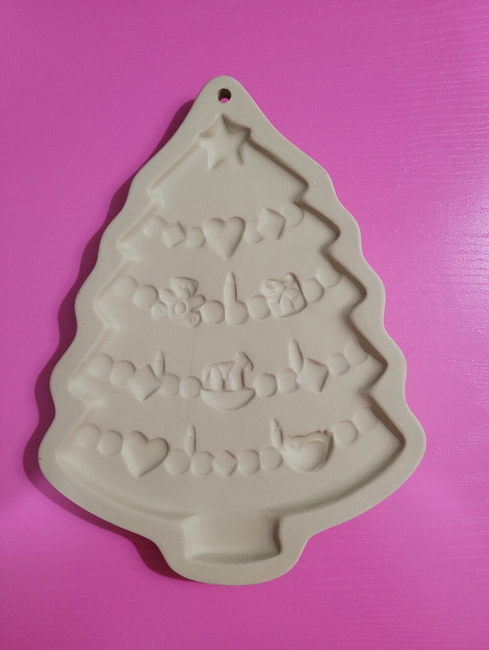 Vintage 1986 Brown Bag Cookie Art Christmas Tree Mold (1138)
